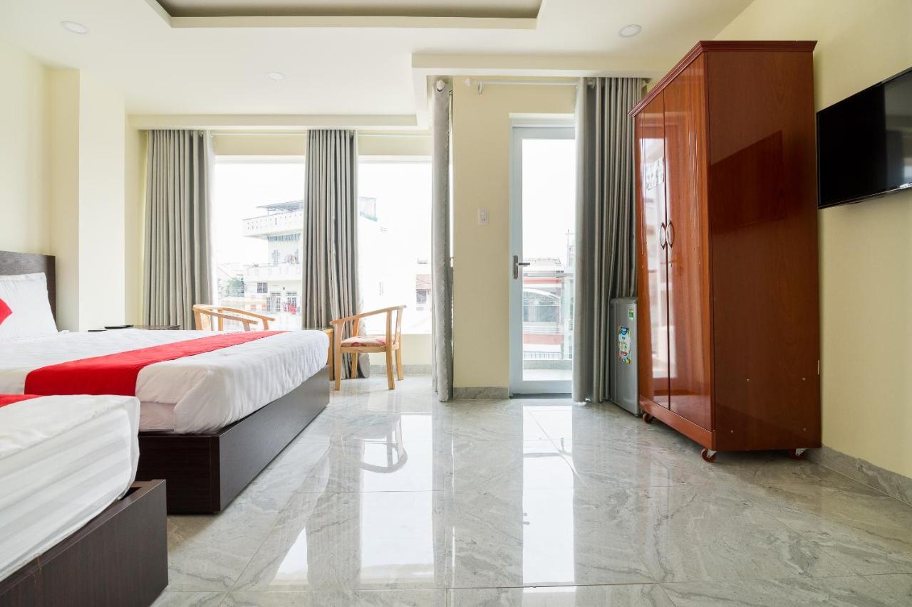 Oyo 176 374 Hotel Nha Trang Exterior photo